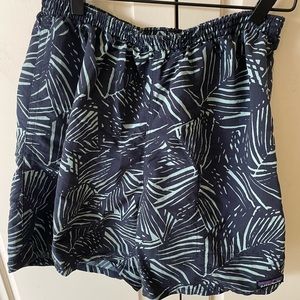 Mens Patagonia Baggies - medium